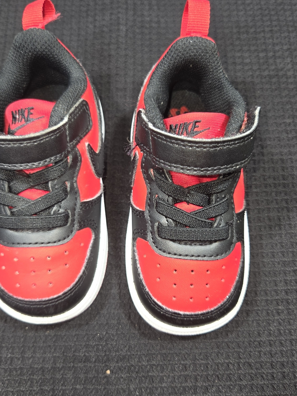 Nike Kids Red and Black Hook-and-Loop Sneakers